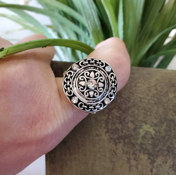 Antique Silver Tone Adjustable Band Round Ring 💥3 for $24💥 - Picture 9 of 15